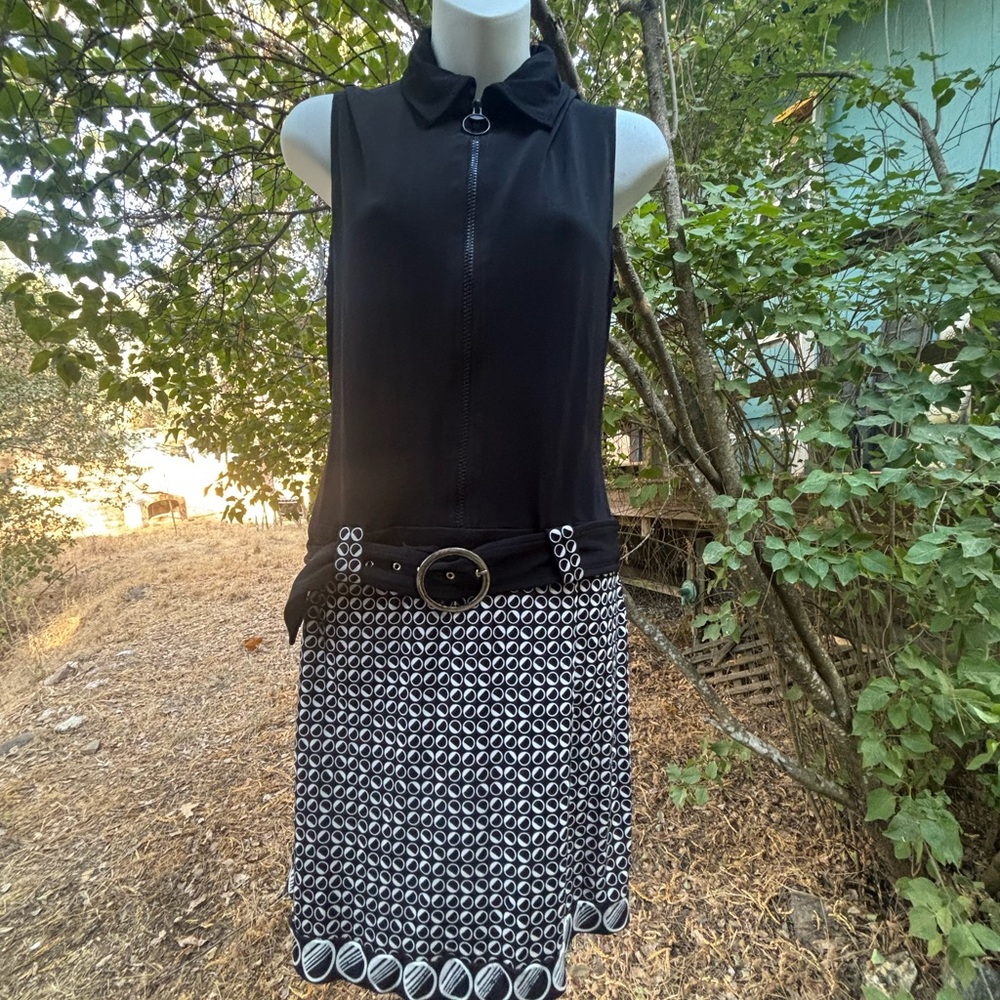 Y2k does 60s mod mini dress